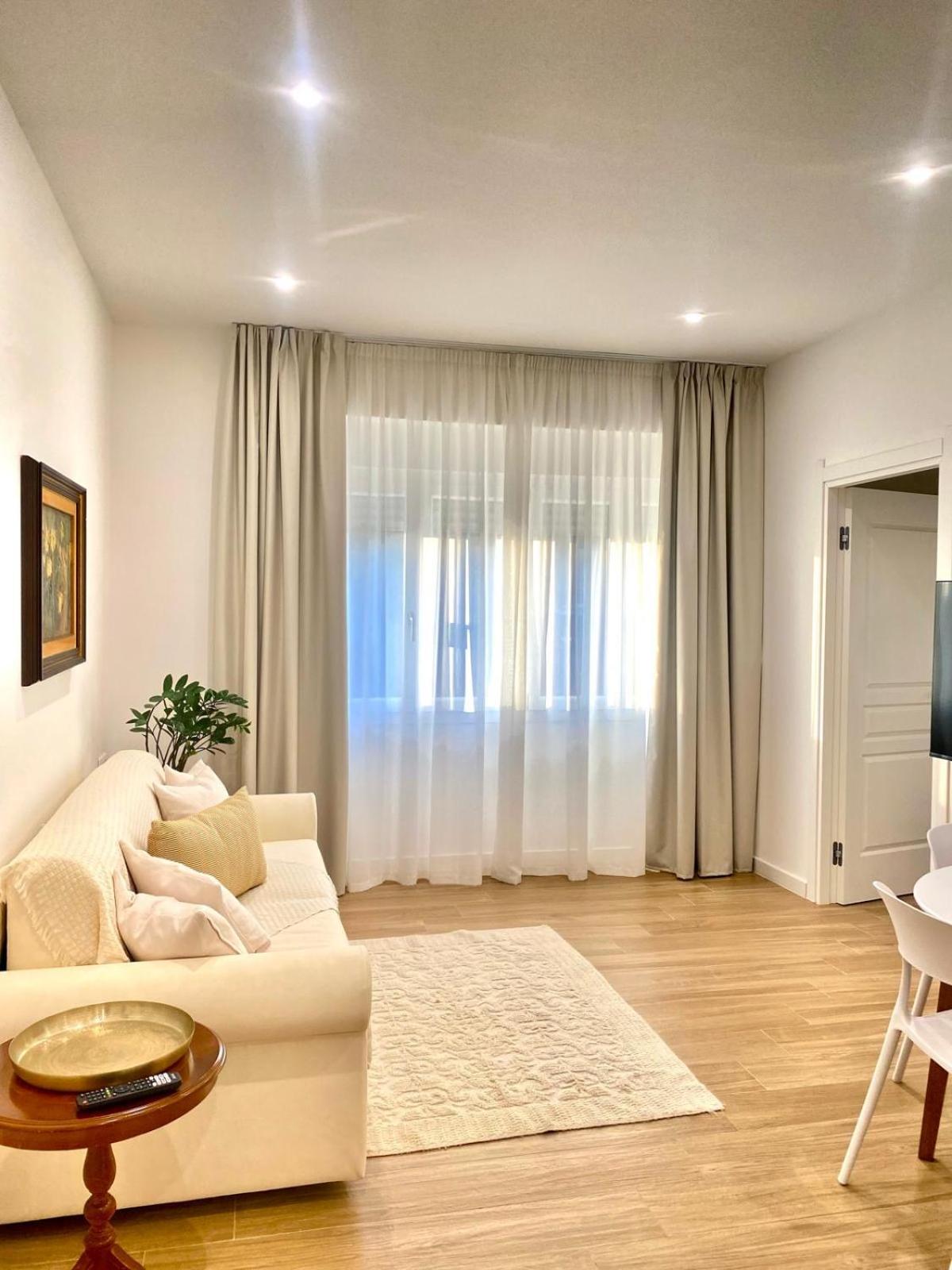 Feel Boutique Rooms โอริสตาโน ภายนอก รูปภาพ