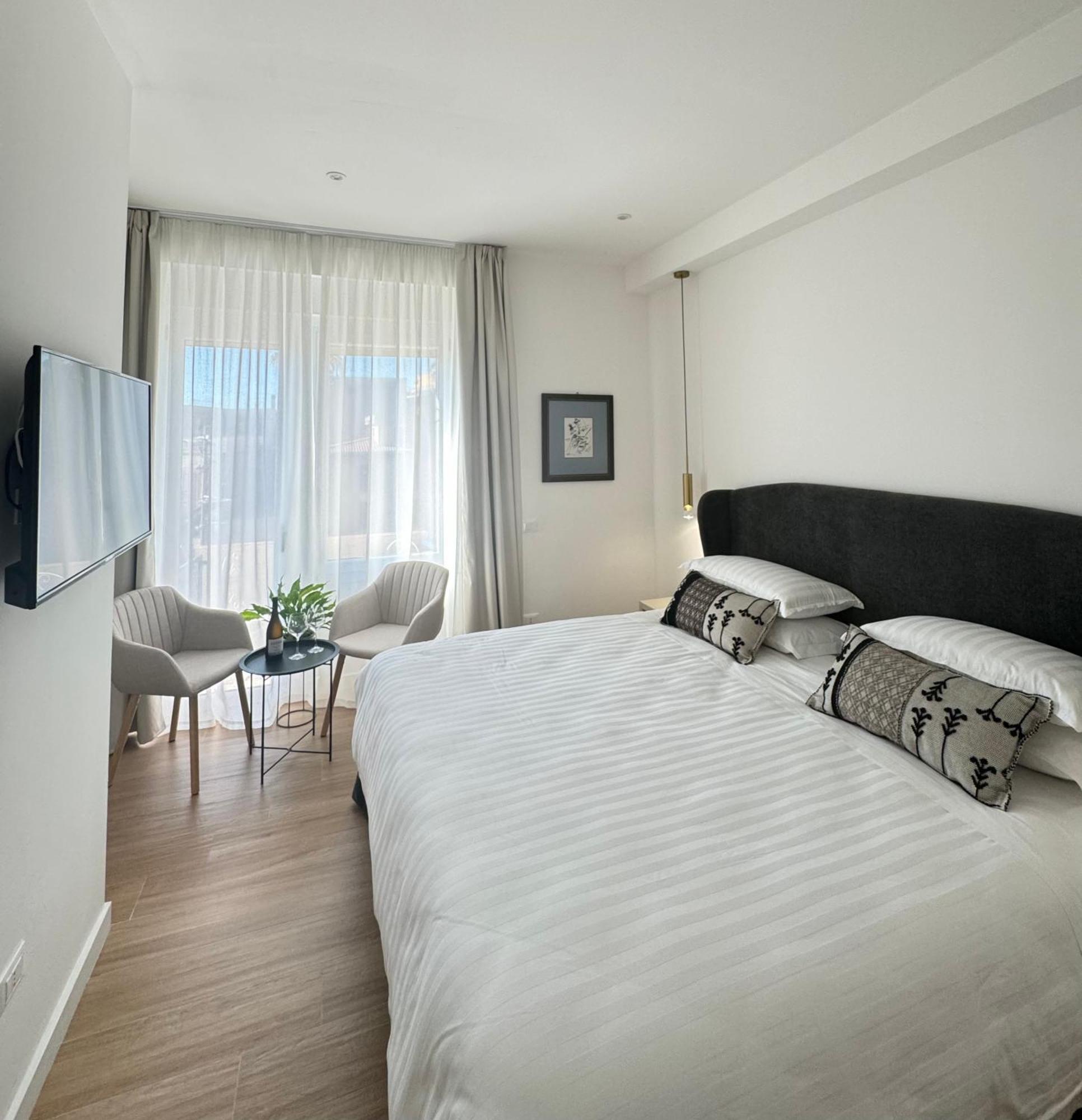 Feel Boutique Rooms โอริสตาโน ภายนอก รูปภาพ